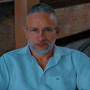 Alexandre Leal 51 Vitória